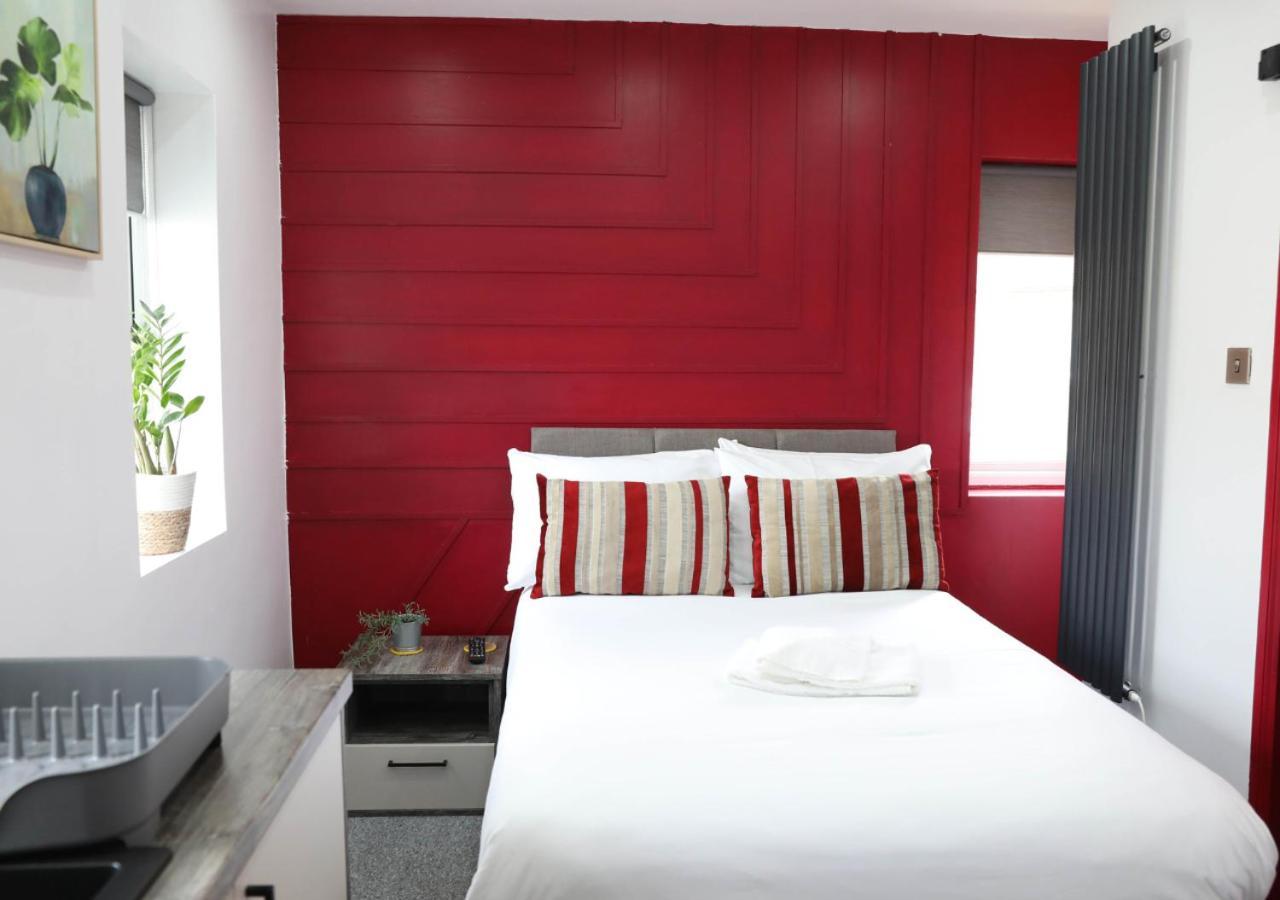 Cb Stays - Private Rooms With Ensuite And Kitchenette In Peterborough Esterno foto