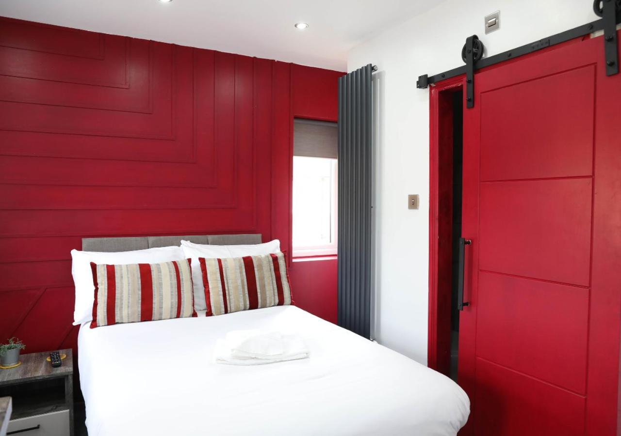 Cb Stays - Private Rooms With Ensuite And Kitchenette In Peterborough Esterno foto