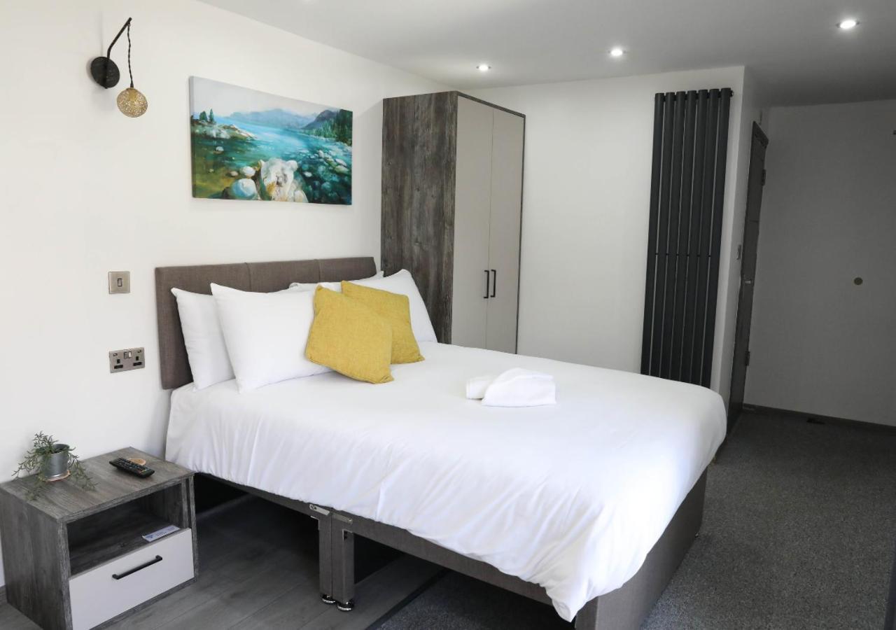 Cb Stays - Private Rooms With Ensuite And Kitchenette In Peterborough Esterno foto